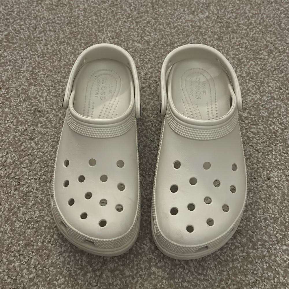 Platform crocs comfort
